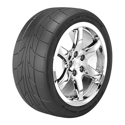 Nitto P305/40R18 NT555R 93V 27.72